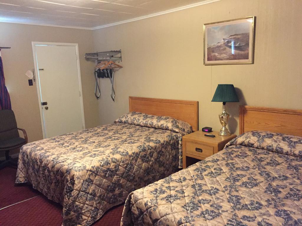 Shamrock Motel Midland Extérieur photo