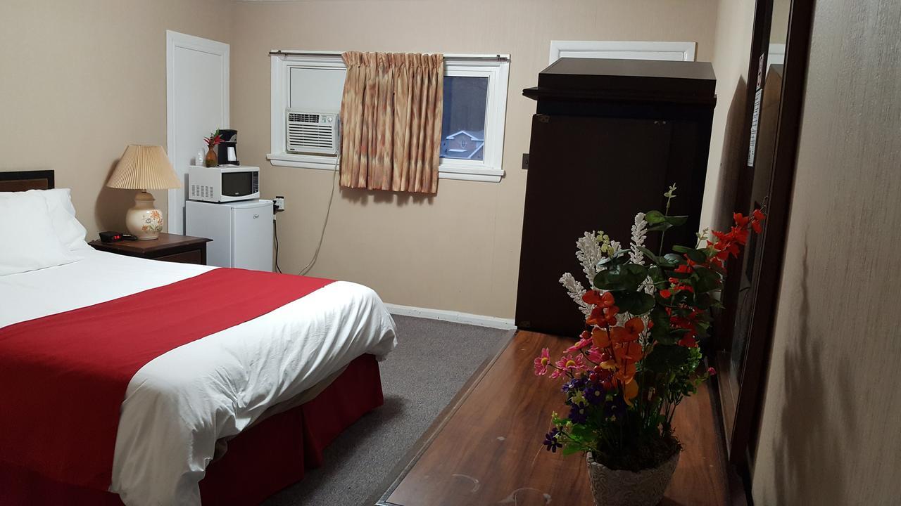 Shamrock Motel Midland Extérieur photo