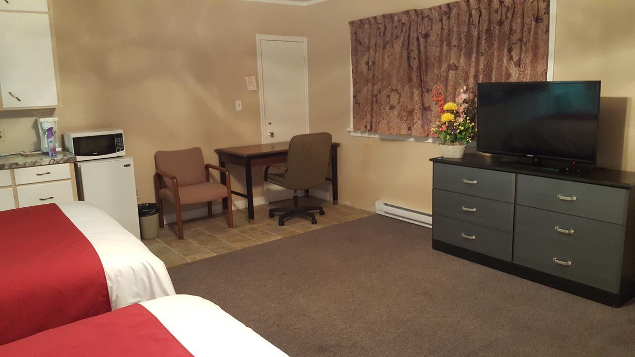 Shamrock Motel Midland Extérieur photo